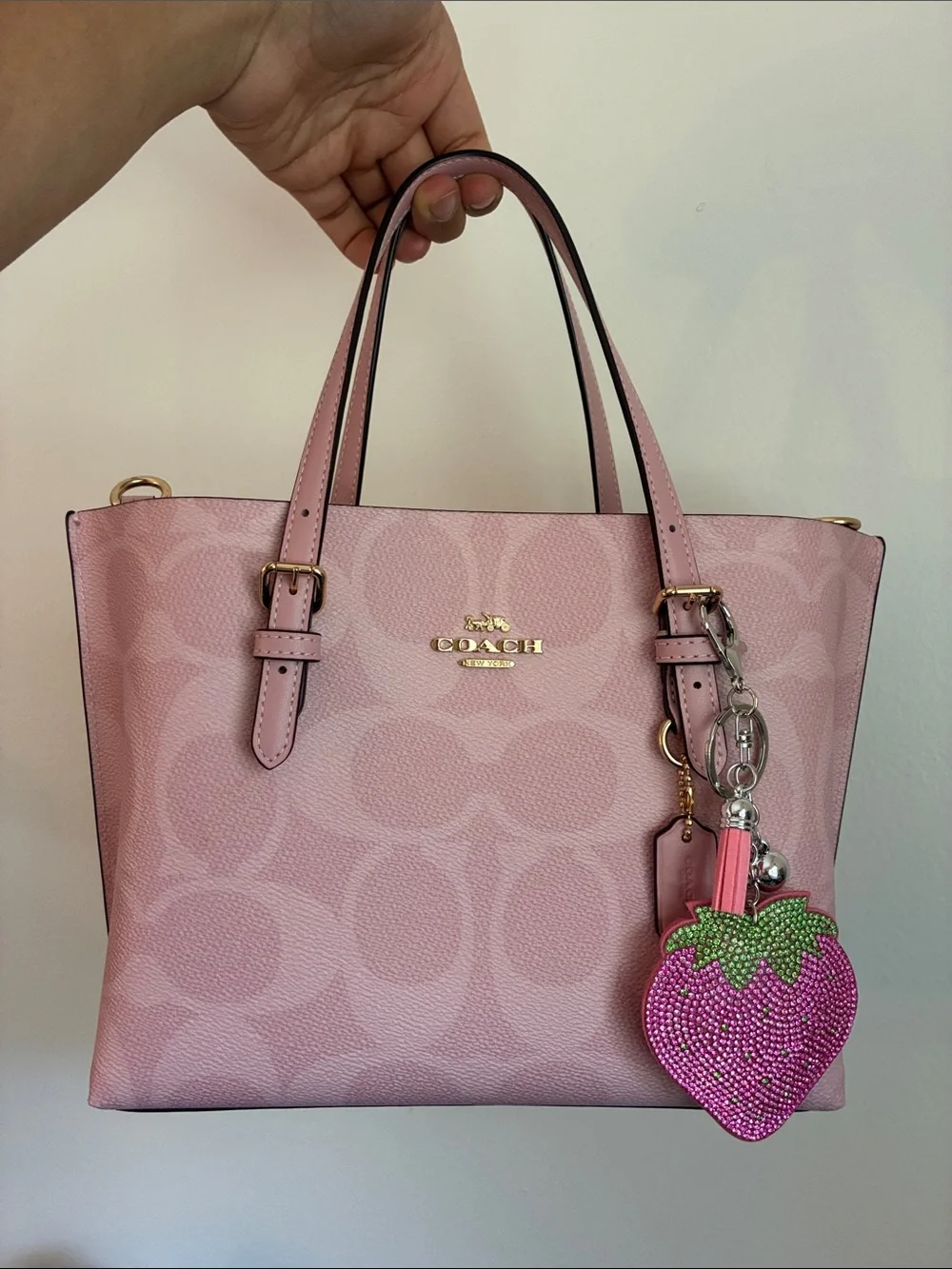 2/$20🎀 Pink & Green Strawberry Crystal Keychain Charm
